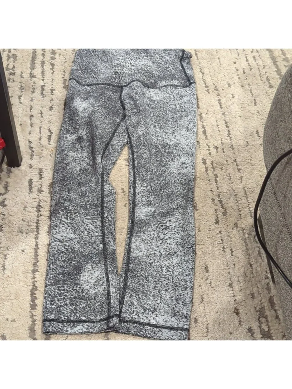 Lululemon Wunder Under Crop (Hi-Rise)Luon Spray Jacquard White Black